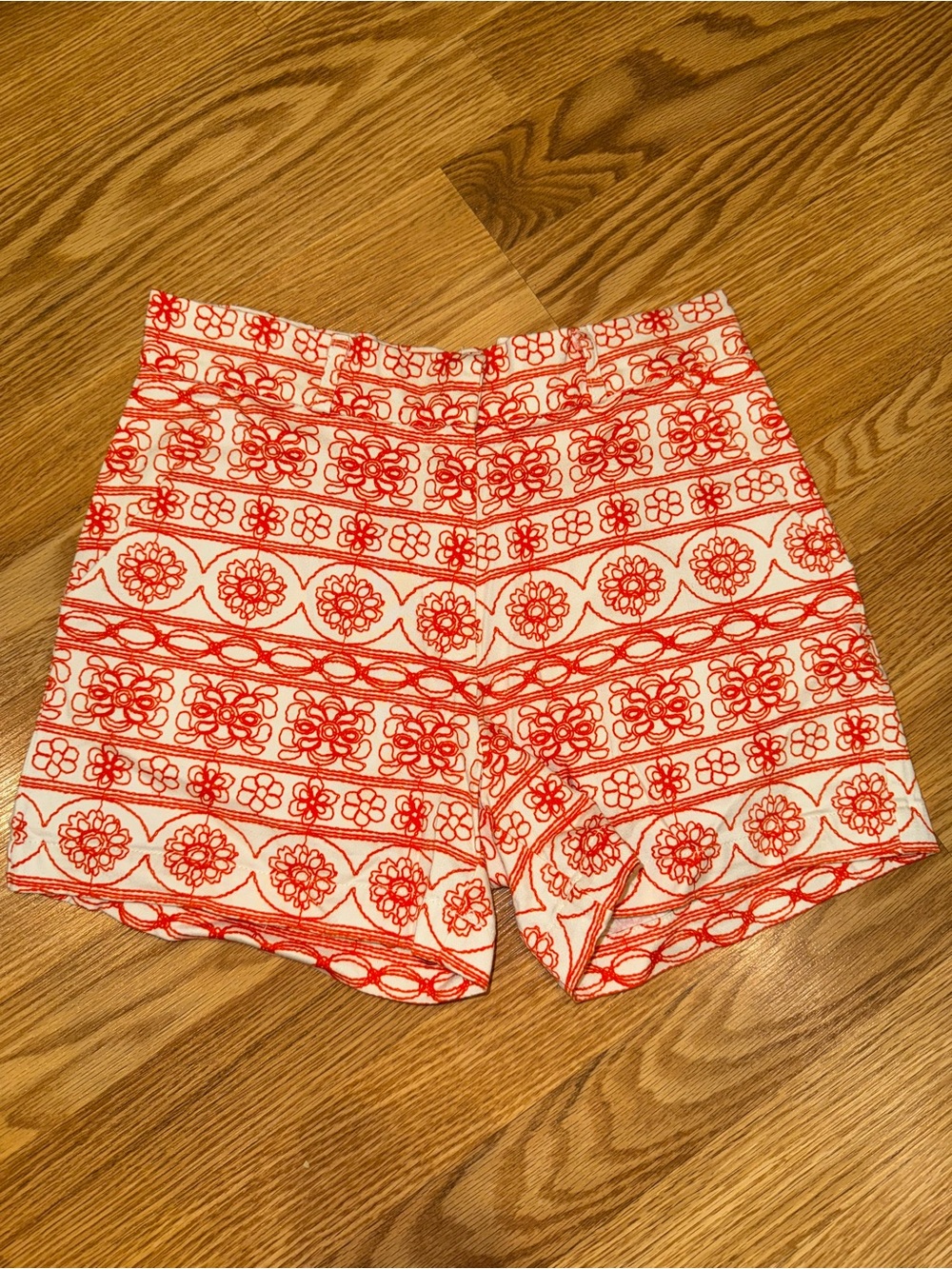 JW Styles Collection Orange and White Print cotton Shorts size 4‎